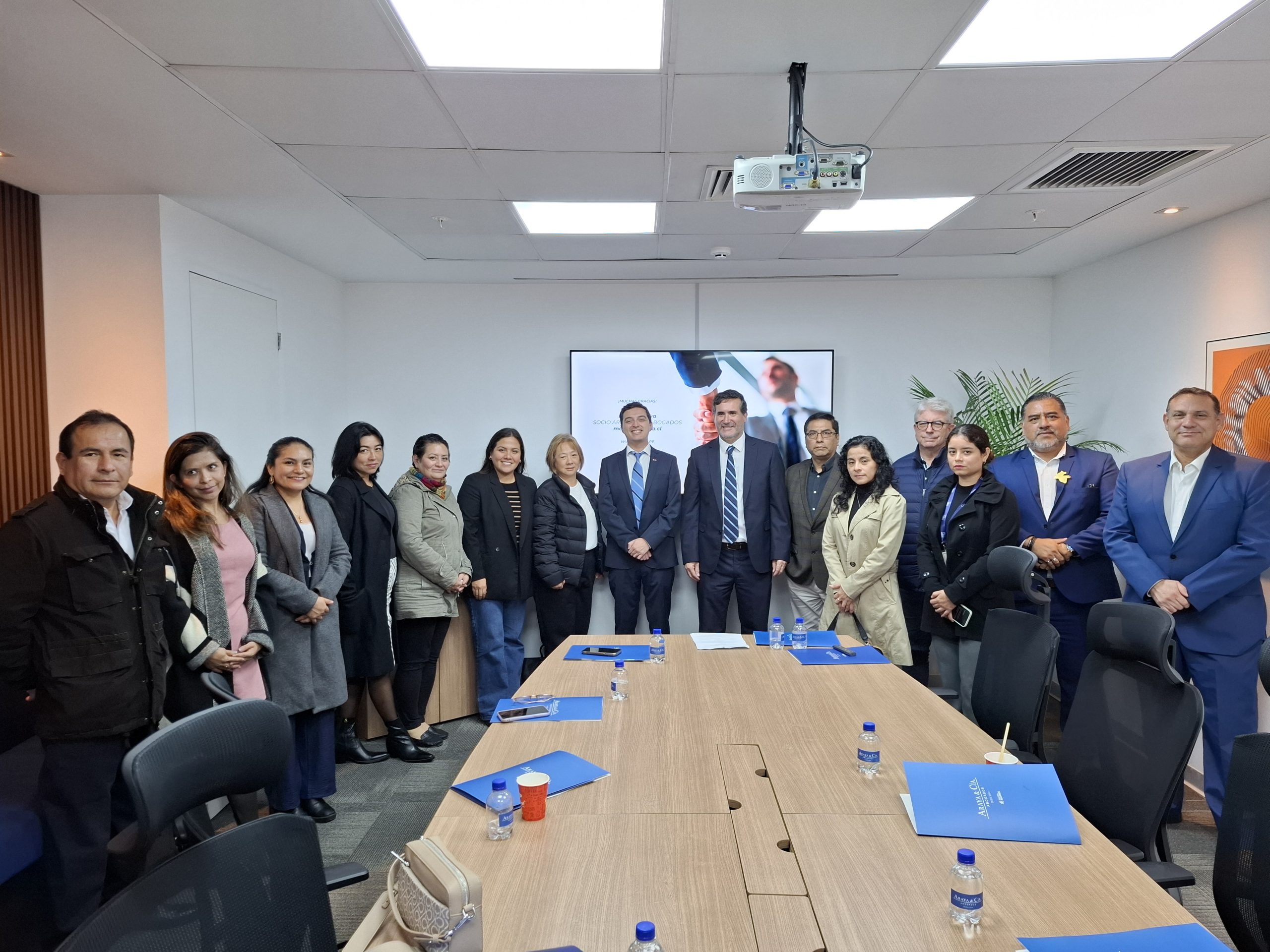 Araya & Cía. Abogados reunió a empresas del sector agrícola en desayuno sobre exportaciones a Europa