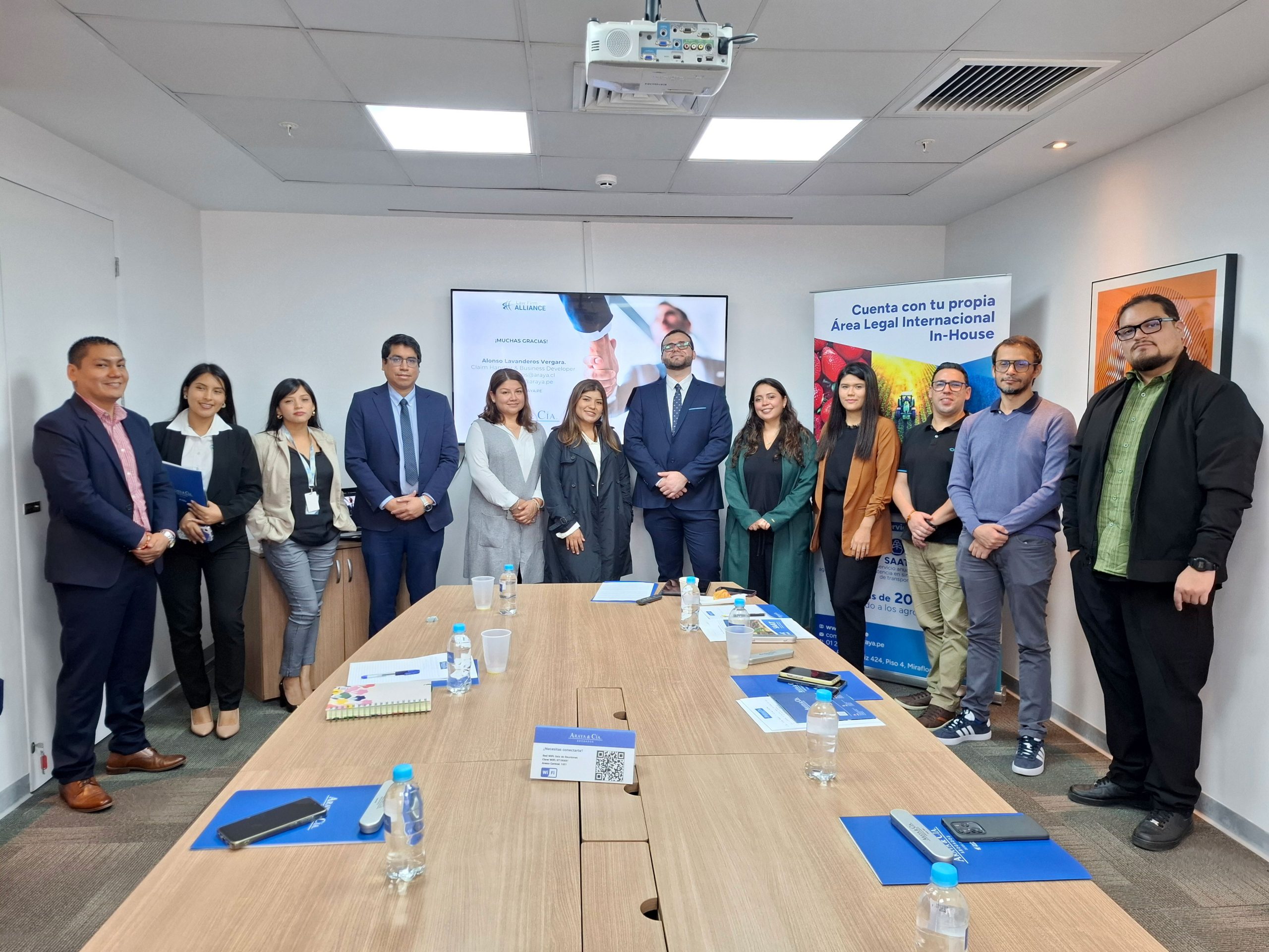 Empresas agroexportadoras fortalecen estrategias para recuperar indemnizaciones por daños a la carga exportada en desayuno de Araya & Cía.